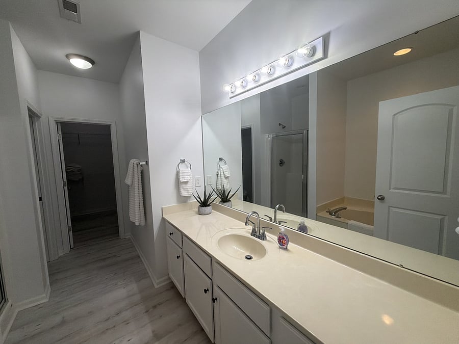 Furnished Finder property 1040689_1 photo 15