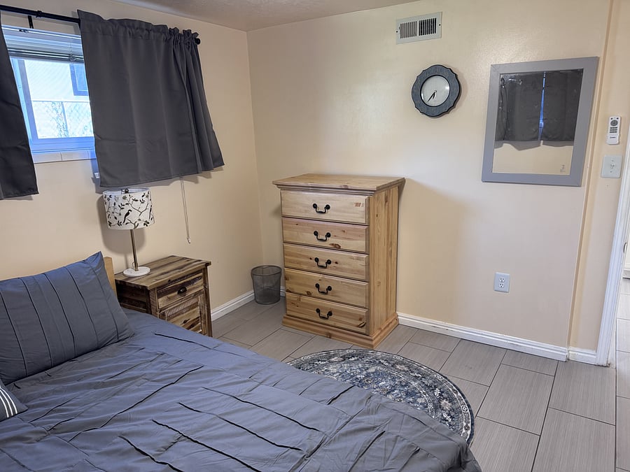 Furnished Finder property 1040698_1 photo 8