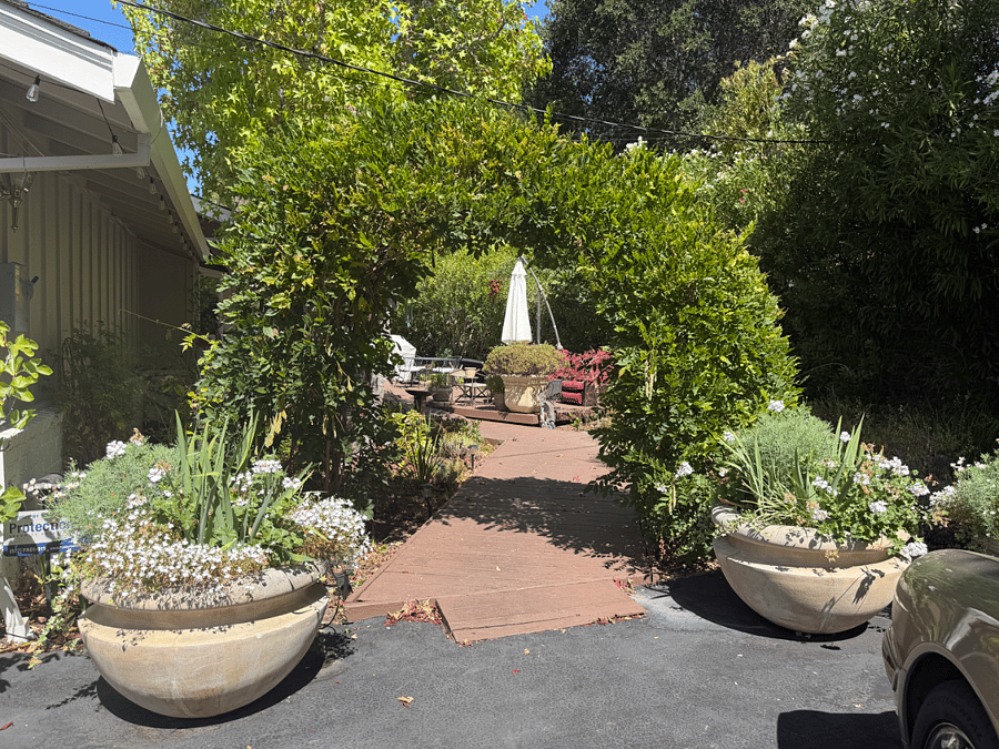 Furnished Finder property 1040745_1 photo 11
