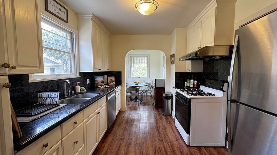 Furnished Finder property 1040761_1 photo 9