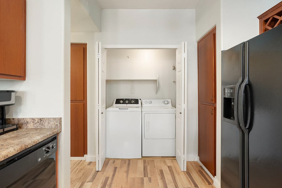 Furnished Finder property 1040767_1 photo 29