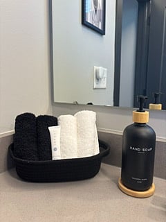 Queen/Guest Bathroom