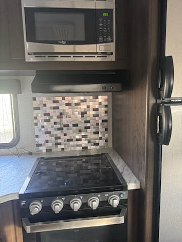Furnished Finder property 1040814_1 photo 10