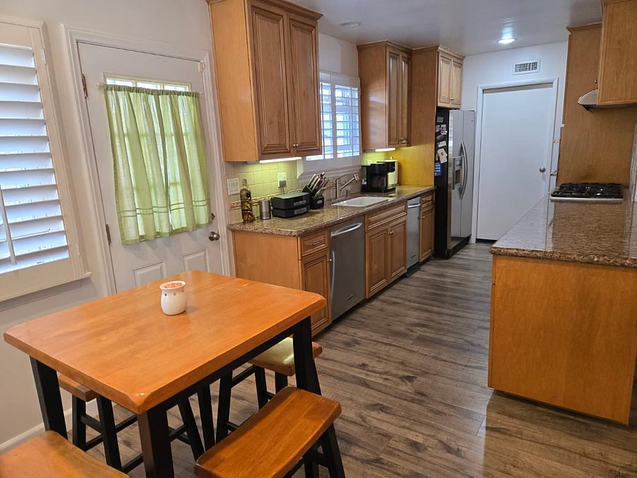 Furnished Finder property 1040818_1 photo 2