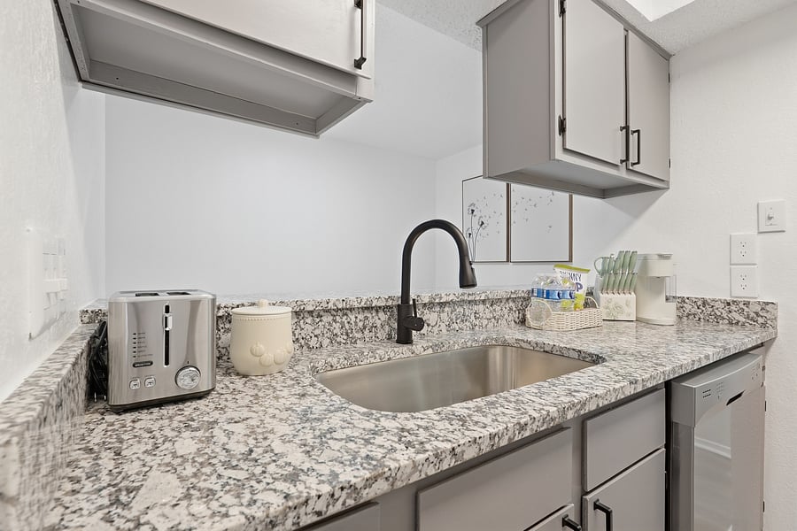 Furnished Finder property 1040823_10 photo 9
