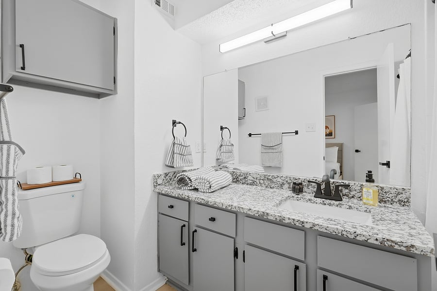 Furnished Finder property 1040823_10 photo 15