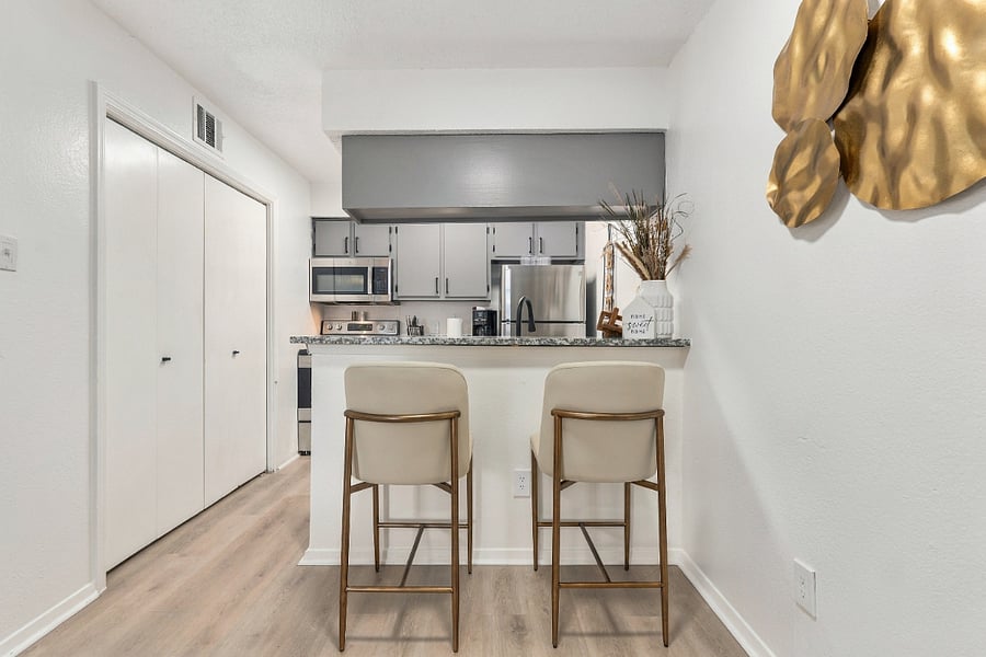 Furnished Finder property 1040823_11 photo 8