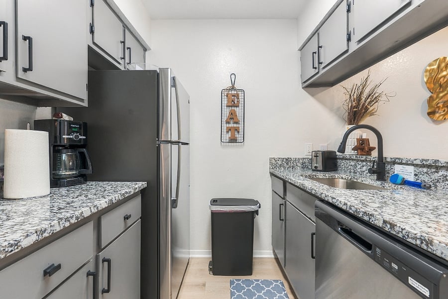 Furnished Finder property 1040823_11 photo 9