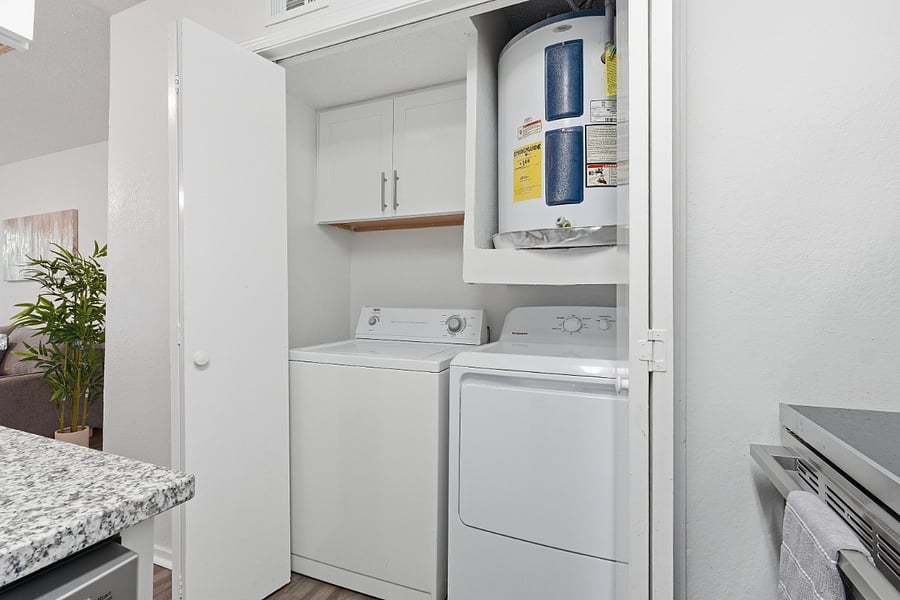 Furnished Finder property 1040823_2 photo 10