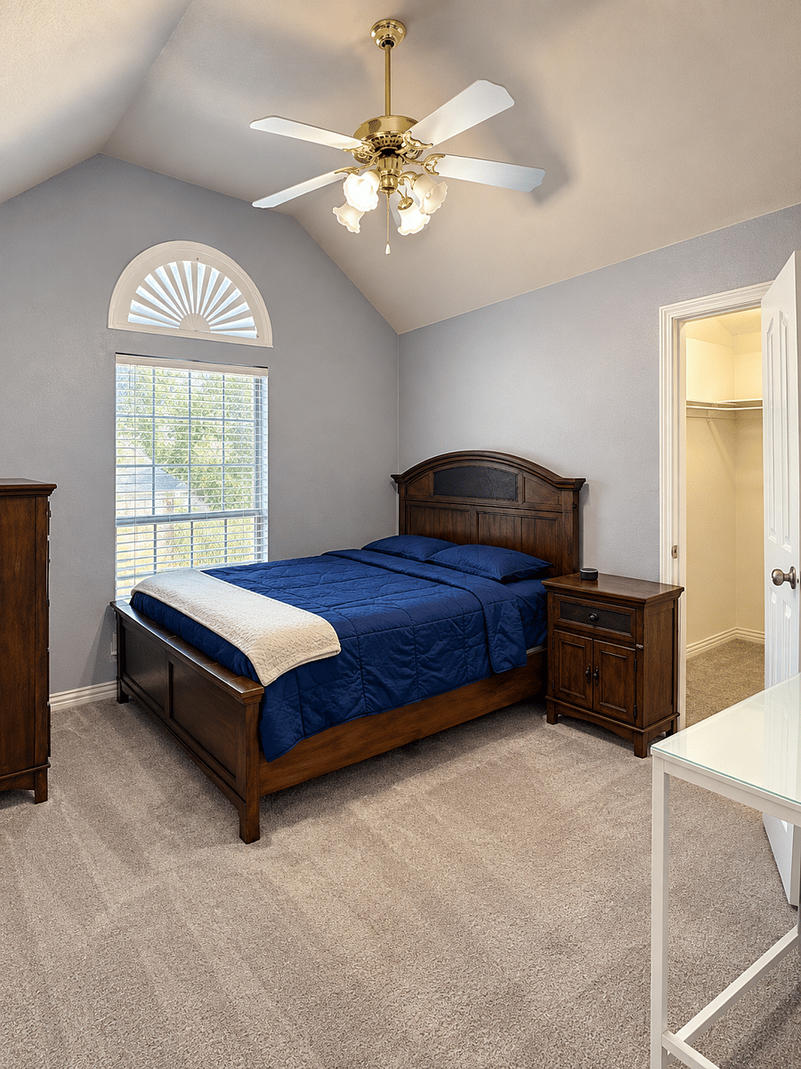 Guest Bedroom -1