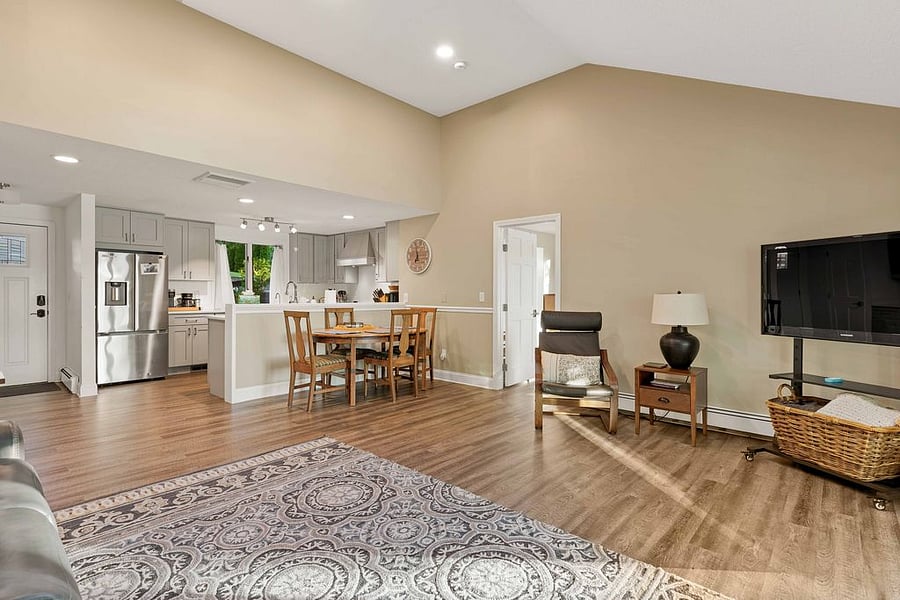 Furnished Finder property 1040841_1 photo 10