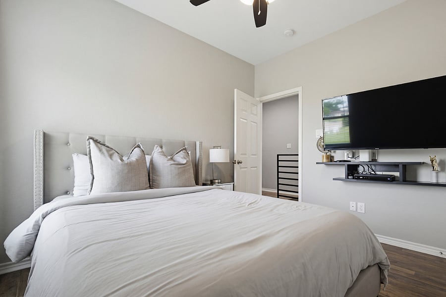 Furnished Finder property 1040843_1 photo 17