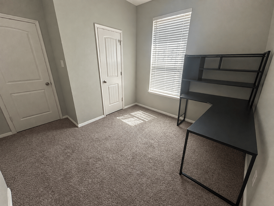 Furnished Finder property 1040867_1 photo 4