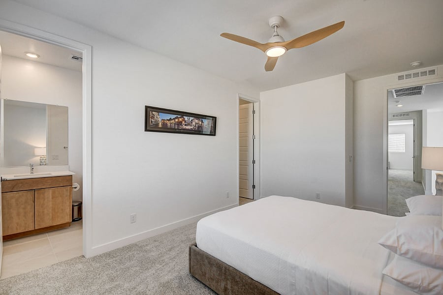 Furnished Finder property 1040870_1 photo 31