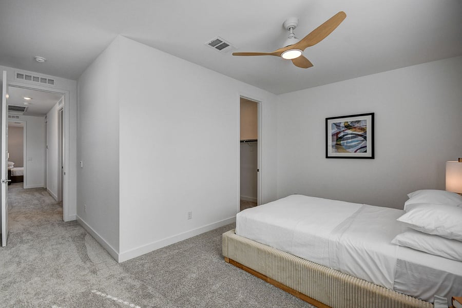 Furnished Finder property 1040870_1 photo 37