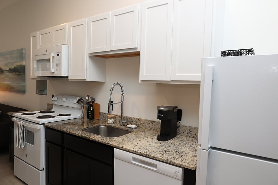 Furnished Finder property 1040871_1 photo 17