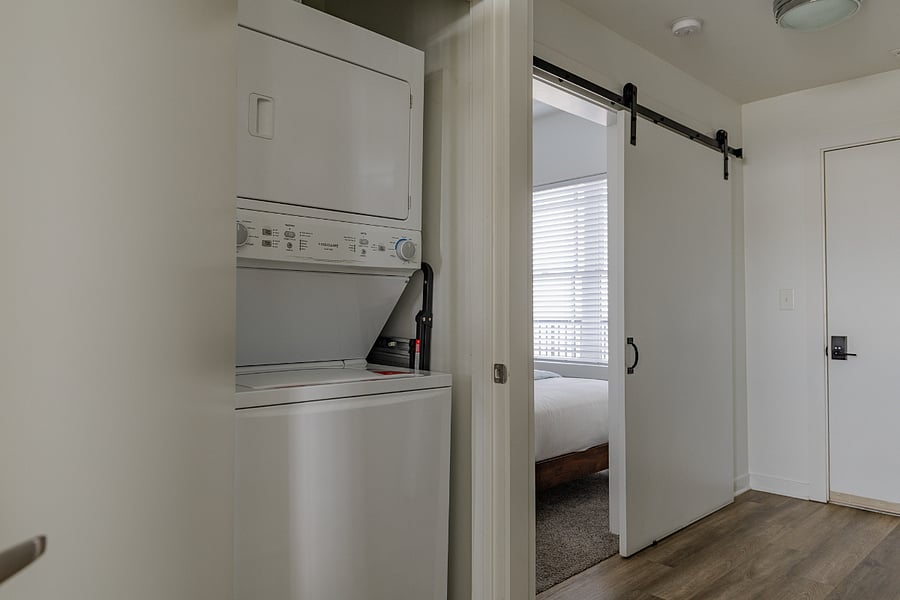 Furnished Finder property 1040880_1 photo 17
