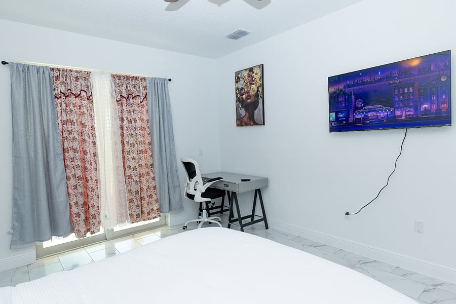 Furnished Finder property 1040890_1 photo 13