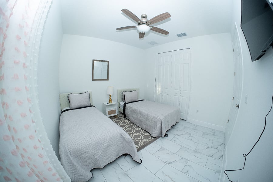 Furnished Finder property 1040890_1 photo 17