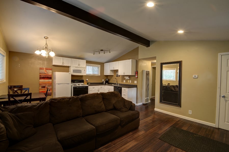 Furnished Finder property 1040899_1 photo 7