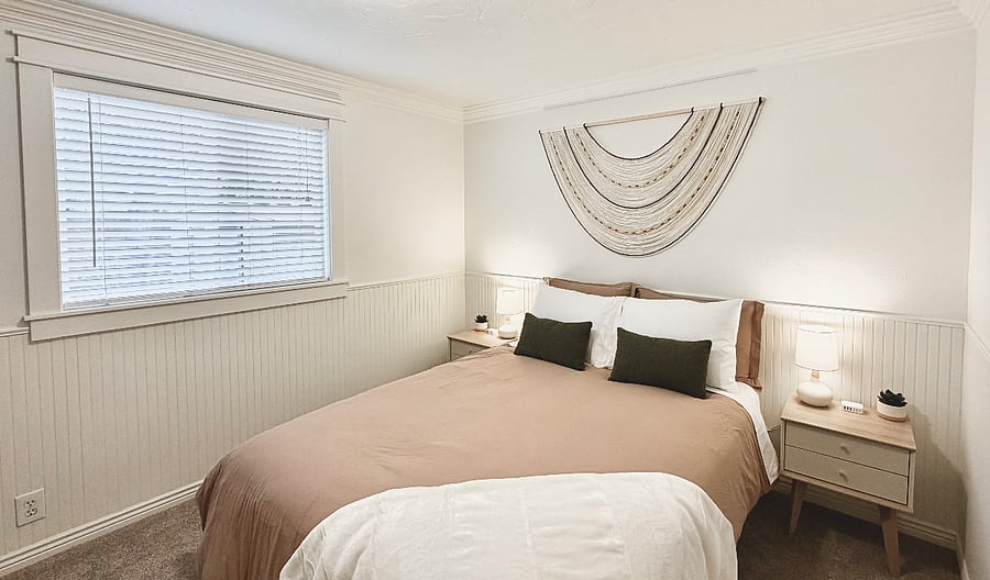 Queen Bed