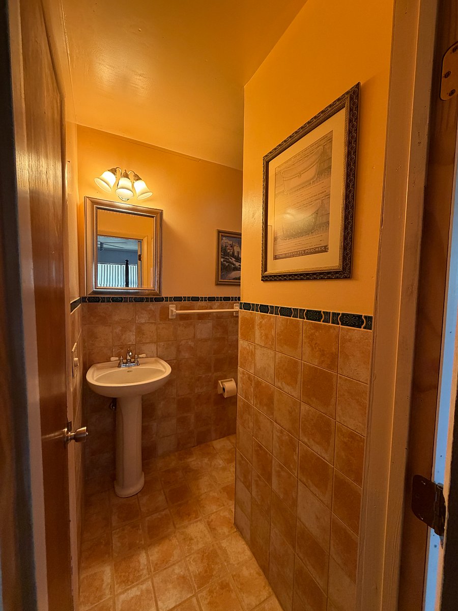 Furnished Finder property 1040921_1 photo 8