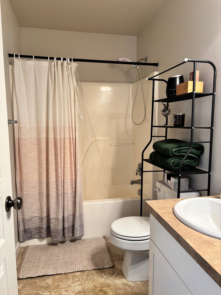 Furnished Finder property 1040935_1 photo 12