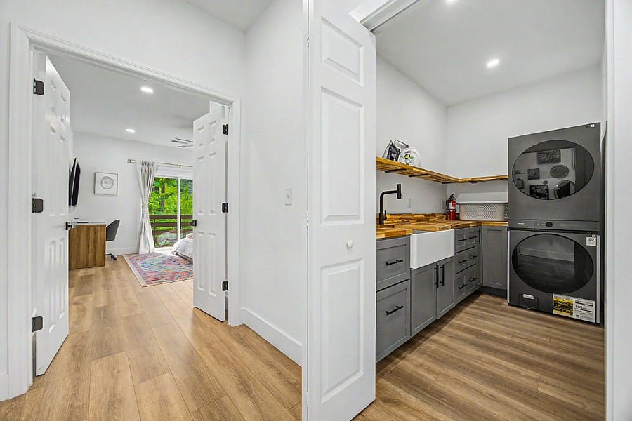 Furnished Finder property 1040979_1 photo 27
