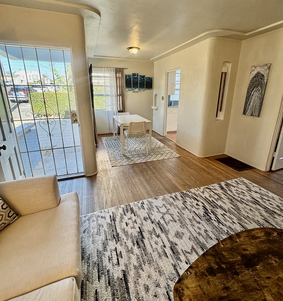 Furnished Finder property 1040996_1 photo 3