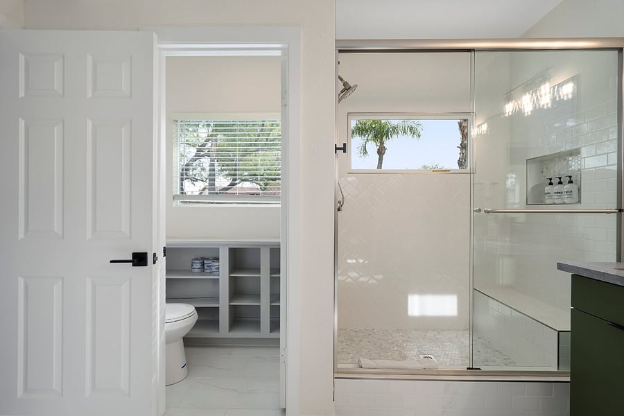 en suite bathroom