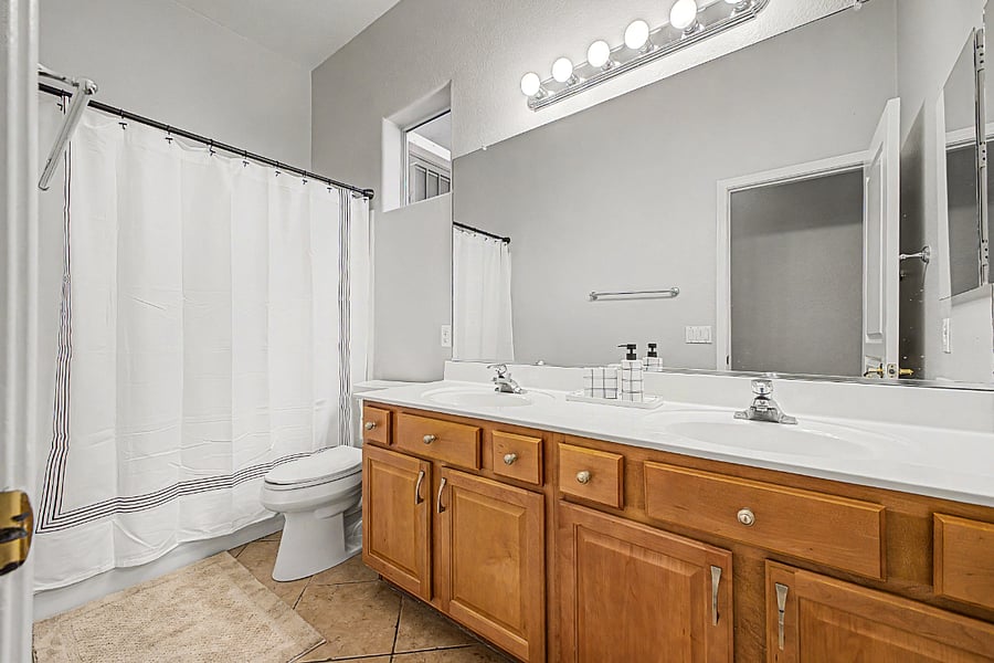 Furnished Finder property 1041000_1 photo 32