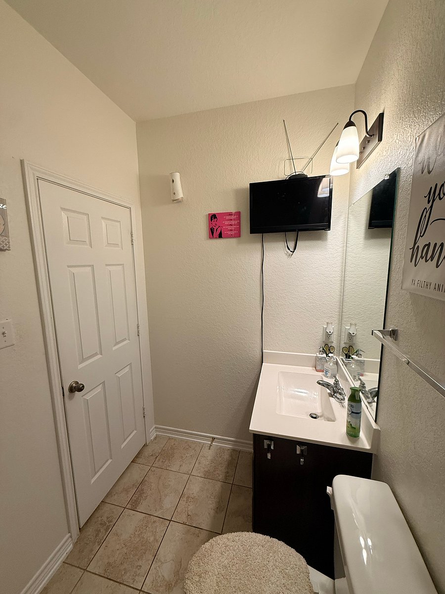 Furnished Finder property 1041019_1 photo 3