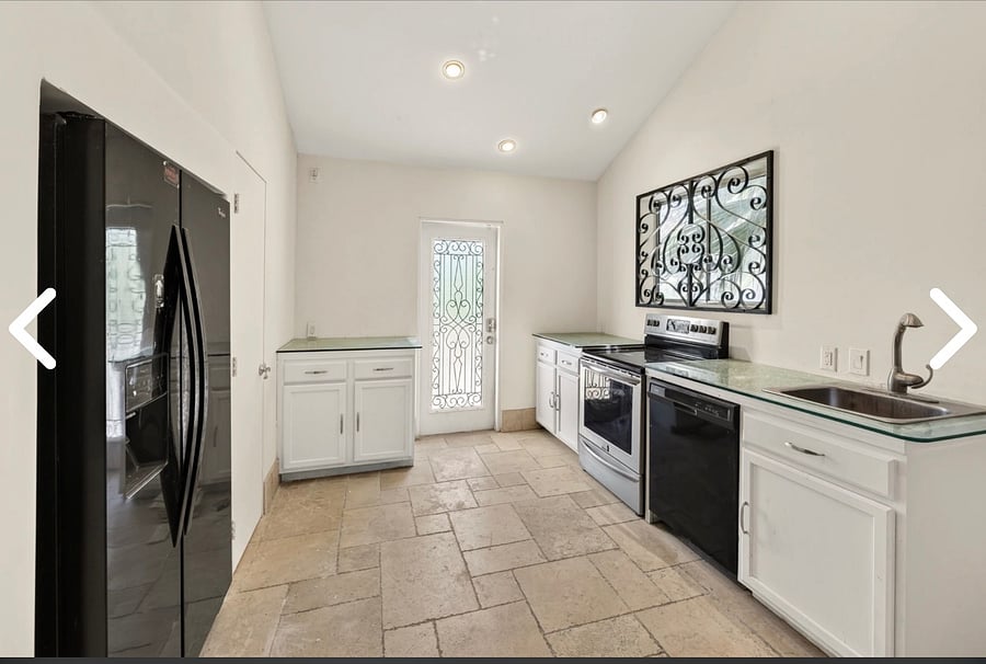 Furnished Finder property 1041022_1 photo 39