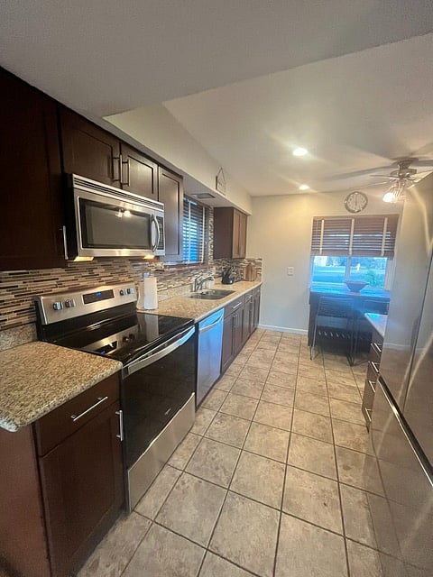 Furnished Finder property 1041035_1 photo 4