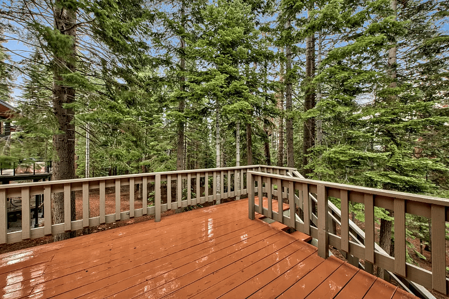 Wrap-around deck