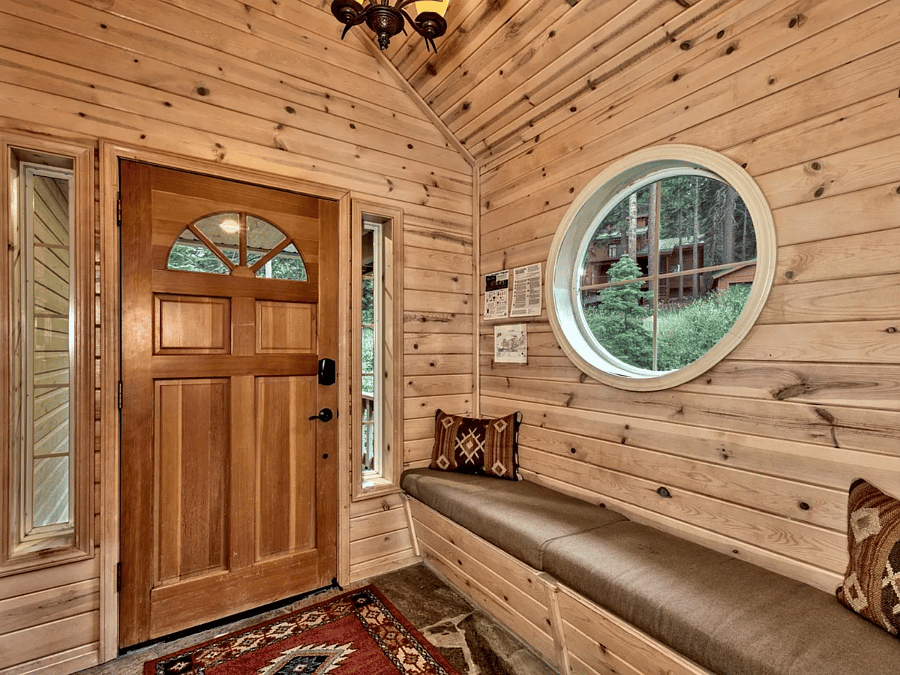 Mudroom/entryway