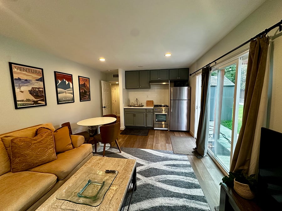 Furnished Finder property 1041061_1 photo 11