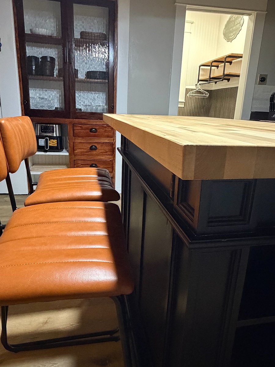 Middle of kitchen Island area