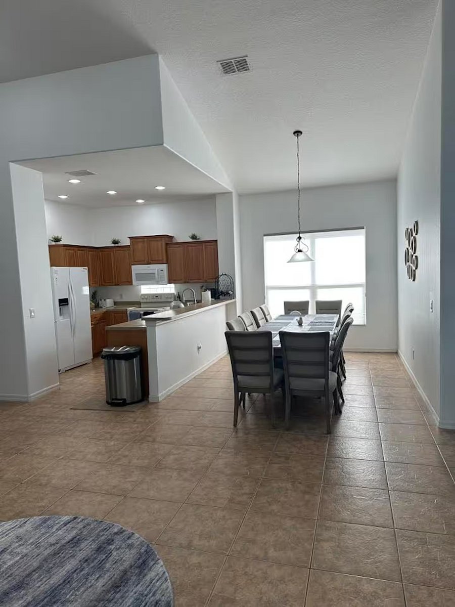 Furnished Finder property 1041082_1 photo 3