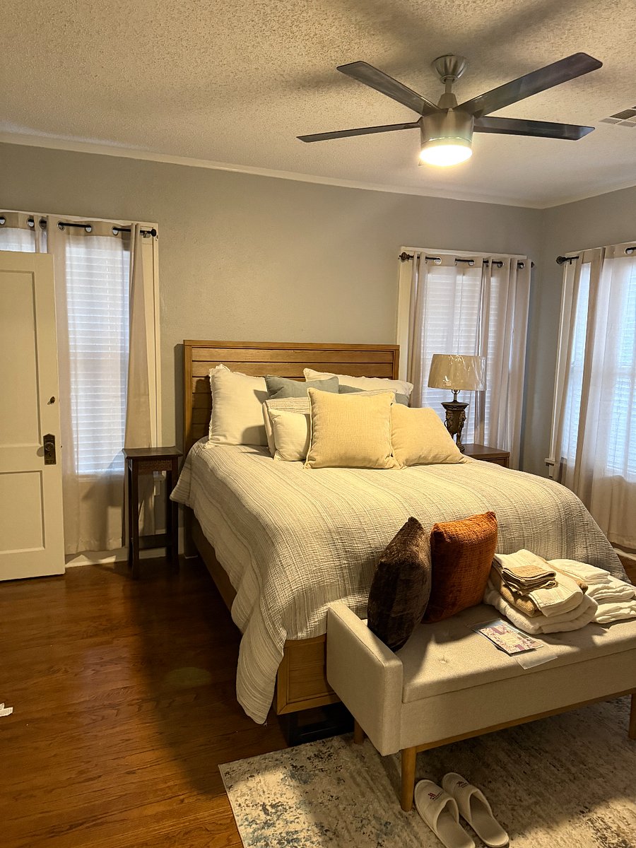 Furnished Finder property 1041147_1 photo 2