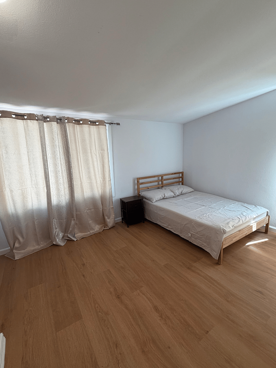 Furnished Finder property 1041164_5 photo 4