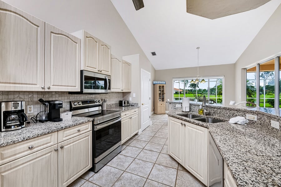 Furnished Finder property 1041170_1 photo 24
