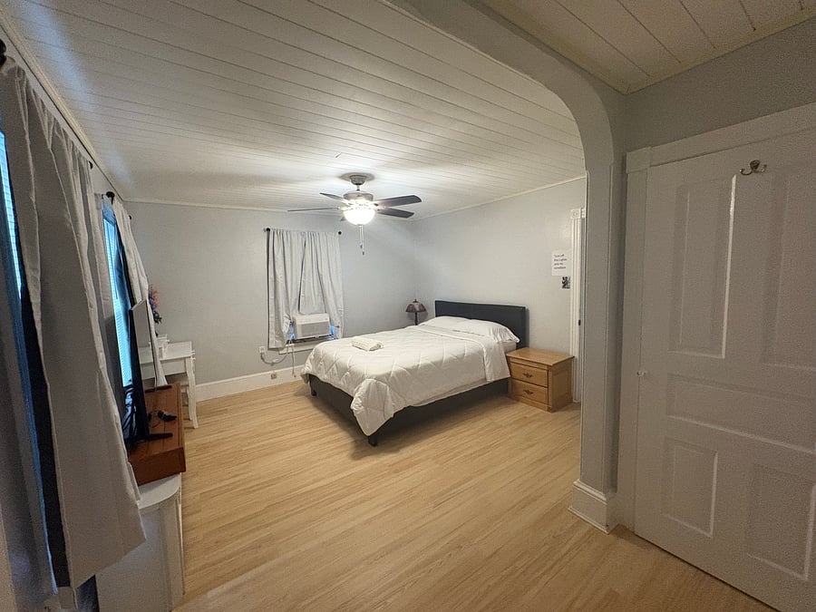 Furnished Finder property 1041196_1 photo 4