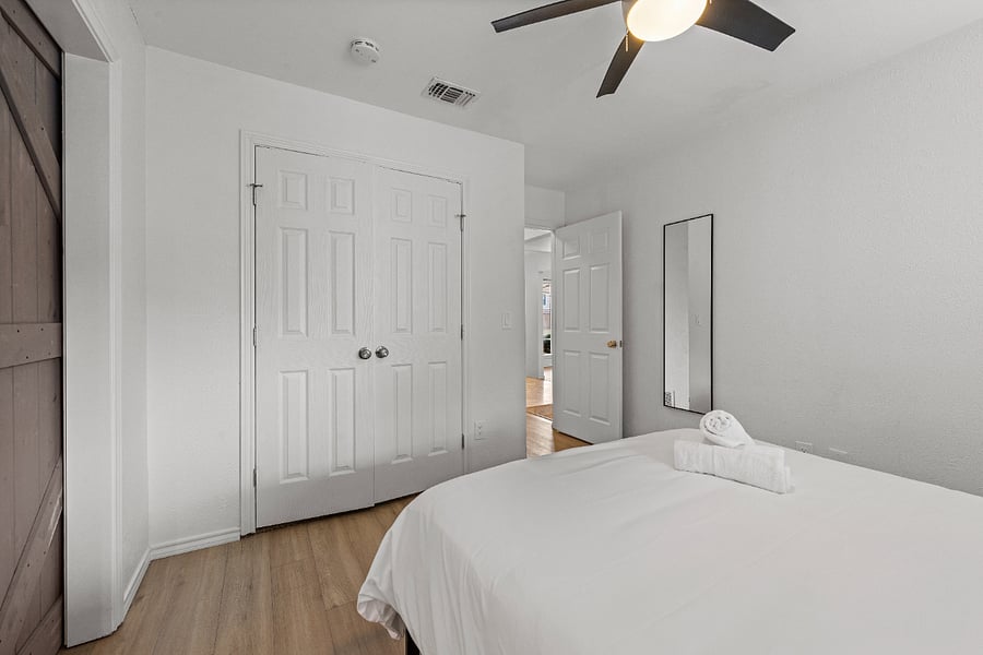 Furnished Finder property 1041228_1 photo 12