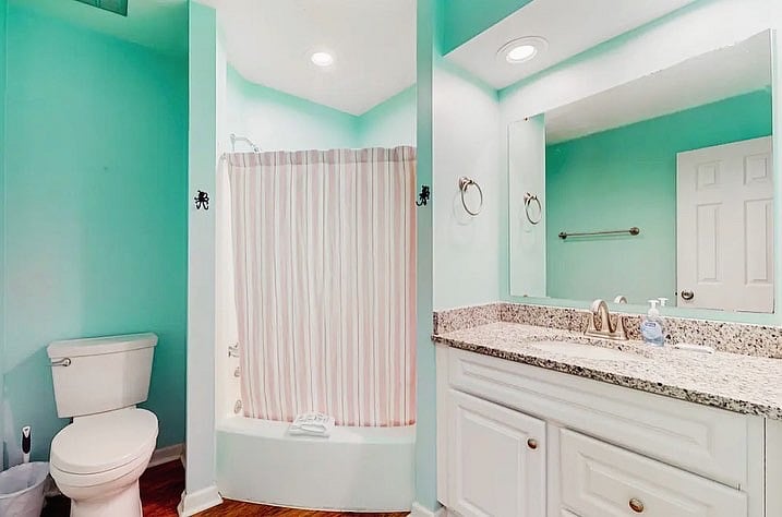 Primary ensuite bathroom
