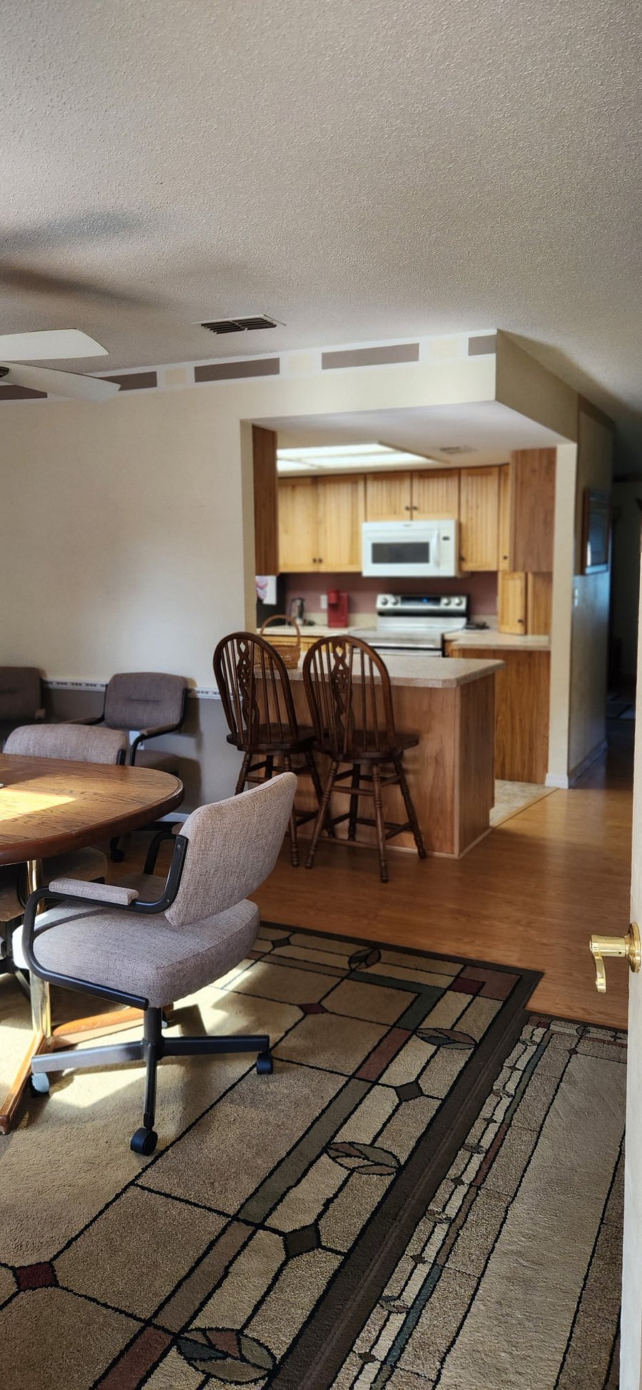 Furnished Finder property 1041309_1 photo 4