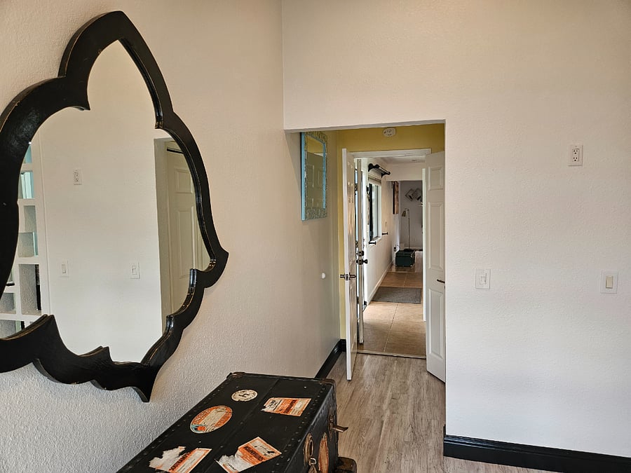 Furnished Finder property 1041347_1 photo 3