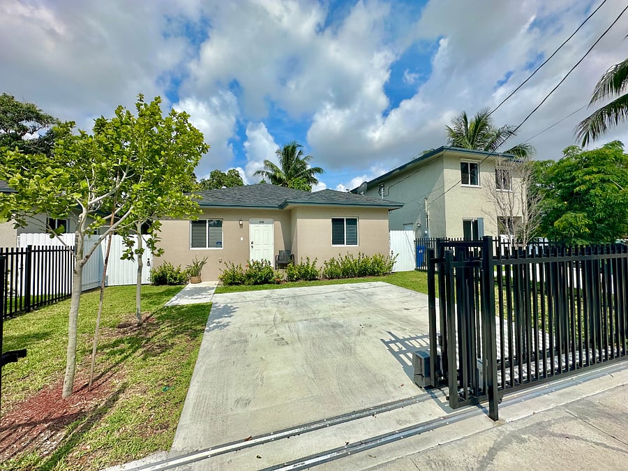 Furnished Finder property 1041355_1 photo 37