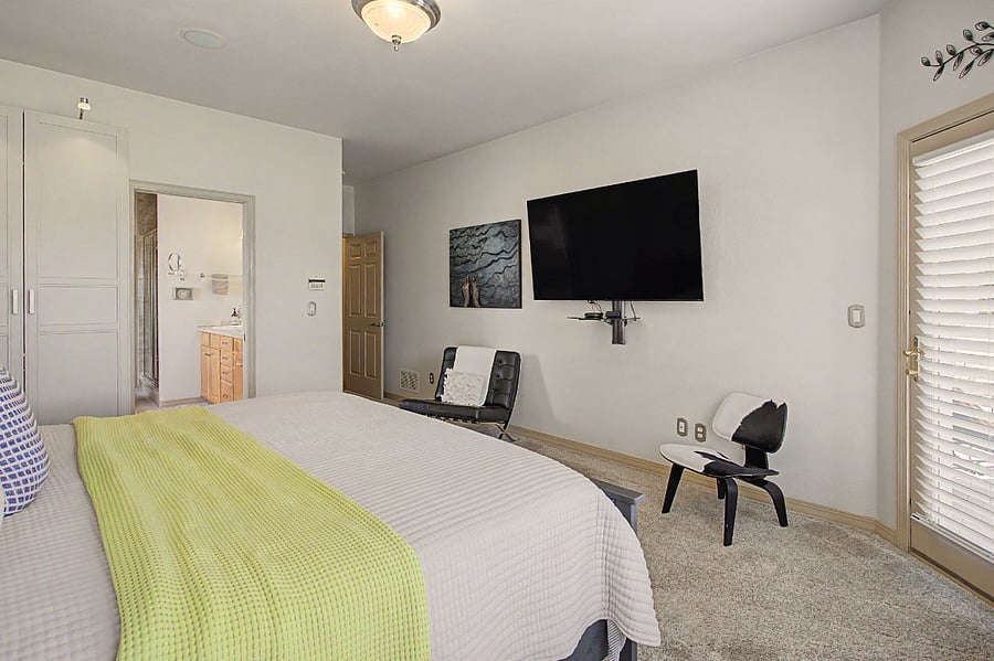 Primary Bedroom w King on Main Level