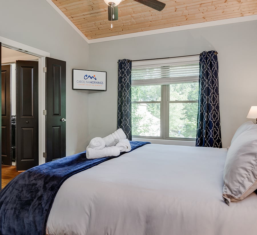 Main Level - Main Suite/Bedroom 1 - King Bed
